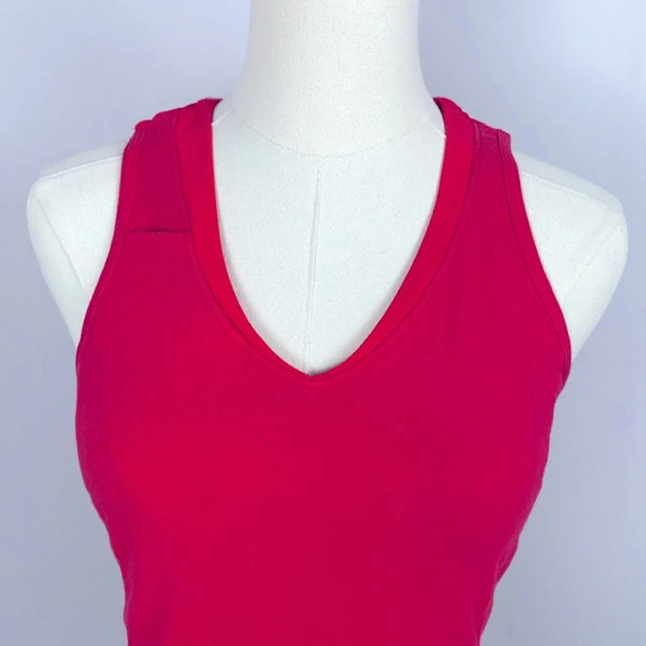 🌸Danskin Racerback tank top with built in bra - Picture 3 of 9